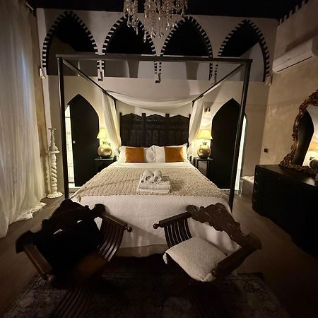 Les Chambres De Amelie B&B Болоня Екстериор снимка