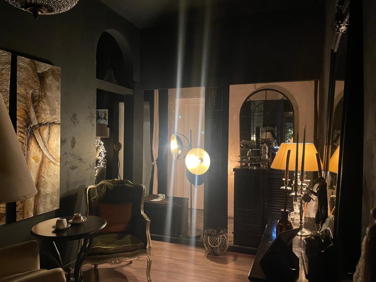 Les Chambres De Amelie B&B Болоня Екстериор снимка