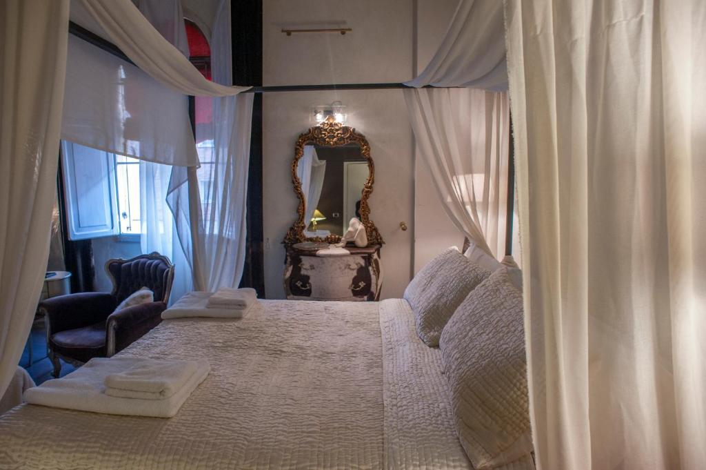 Les Chambres De Amelie B&B Болоня Стая снимка